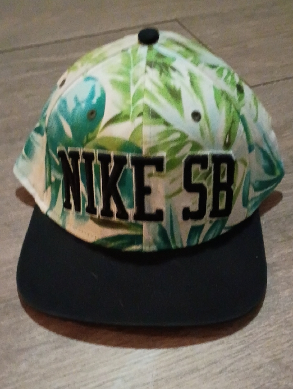 Nike SB Tropical Leaf Snapback Hat - Green & Black